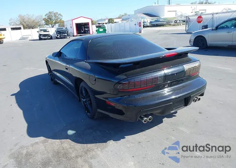 1995 Pontiac Firebird Formula/Trans Am z USA, uszkodzony, nr VIN 2G2FV22P0S2248899